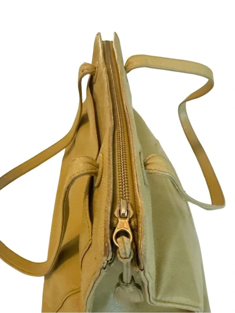 Vintage Chanel Olive Green Caviar Leather CC Logo Shoulder Tote Bag